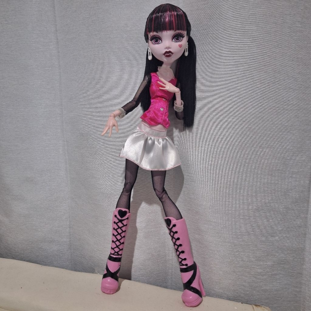 Monster High Frightfully Tall Ghouls Draculaura Mainan Boneka