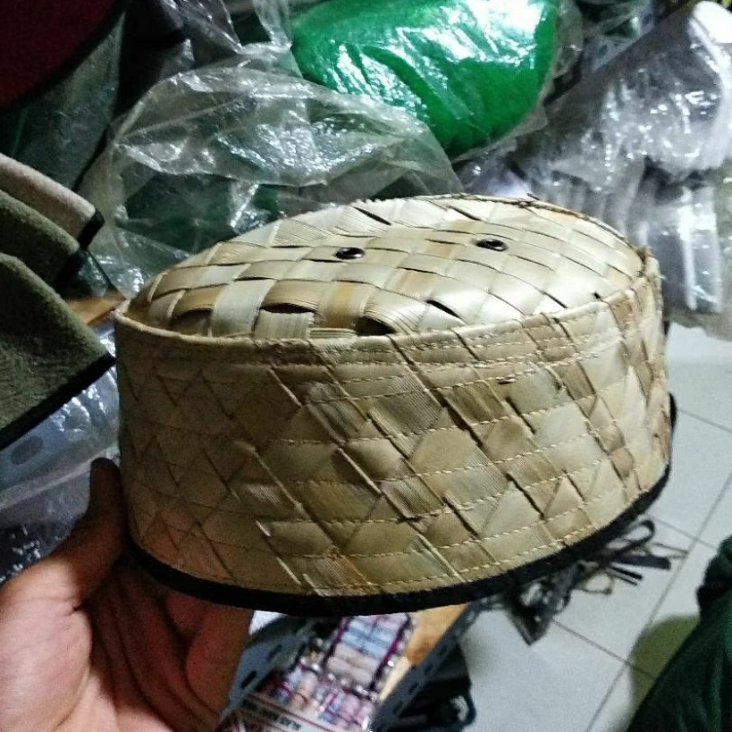 Peci Anyaman Kulit Pandan / Peci Tikar