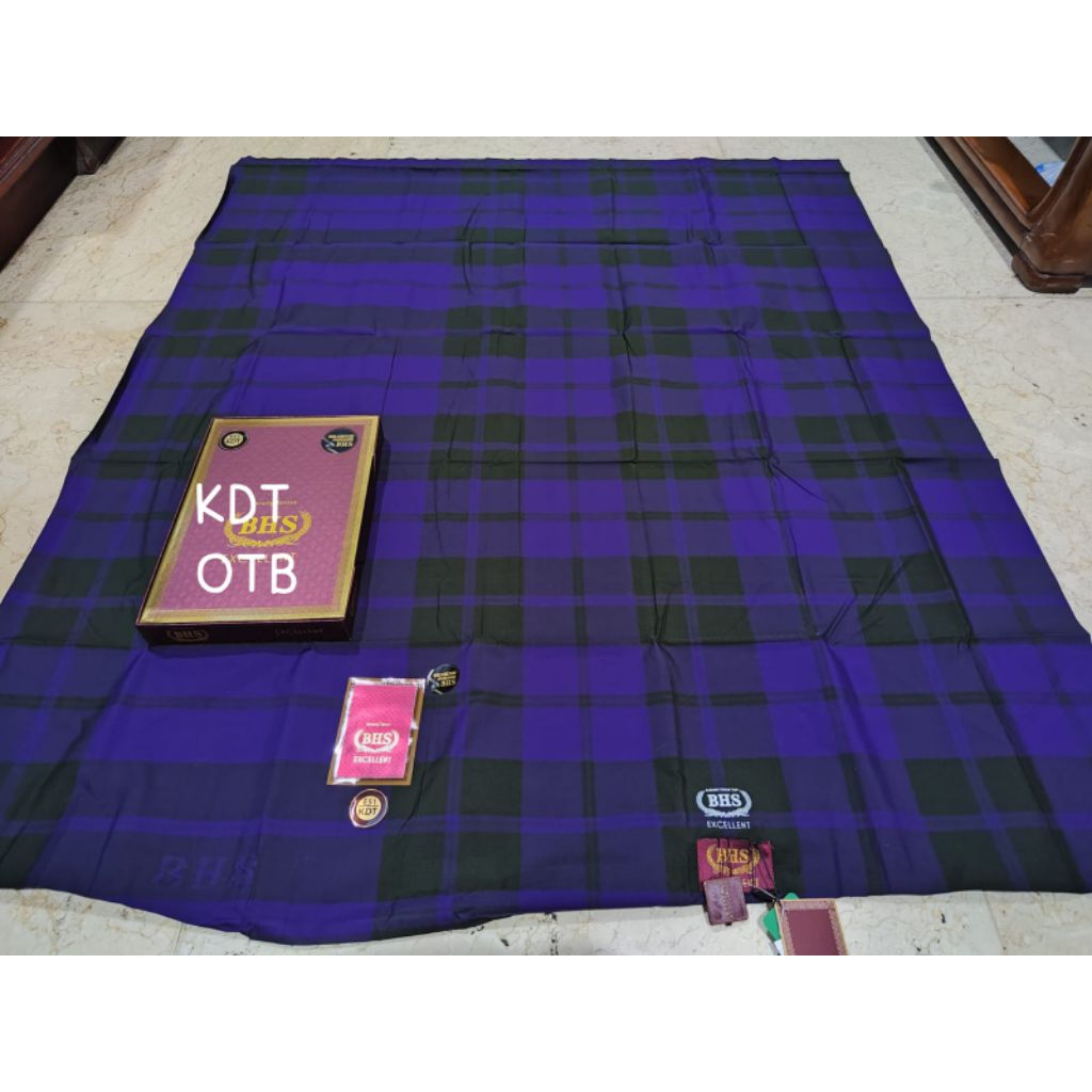 Sarung BHS Excellent KDT Gold BHS Jadul Motif Kotak BHS Kotak