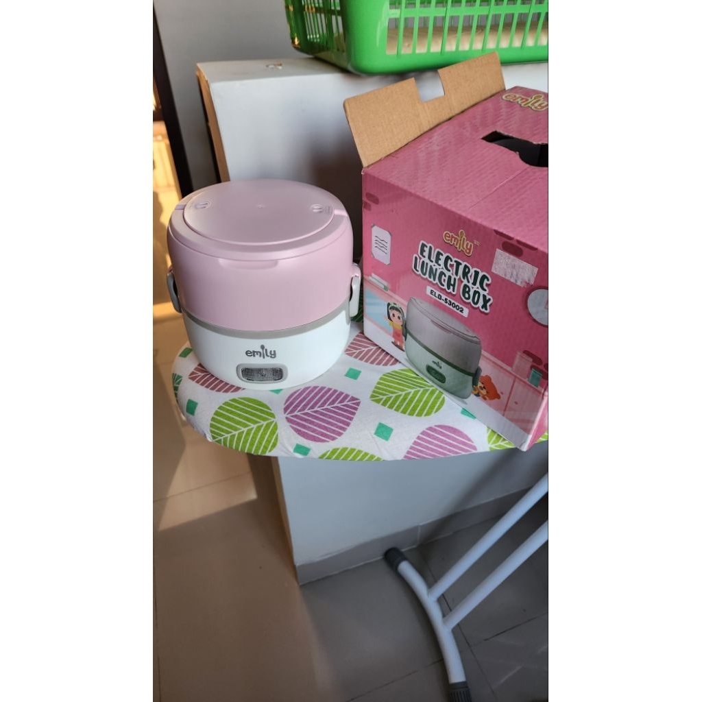 EMILY ELECTRIC LUNCH BOX NEW
