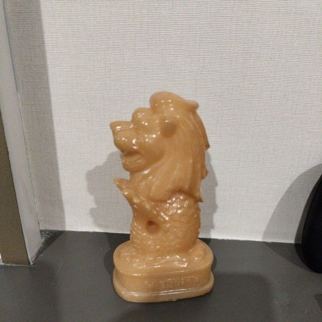 patung emas singa singapore patung singapura/ patung pajangan Singapura