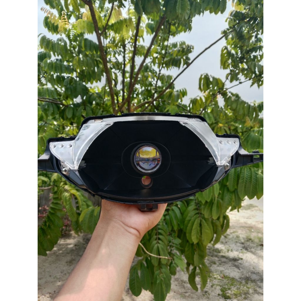 Reflektor custom supra 125 old H4