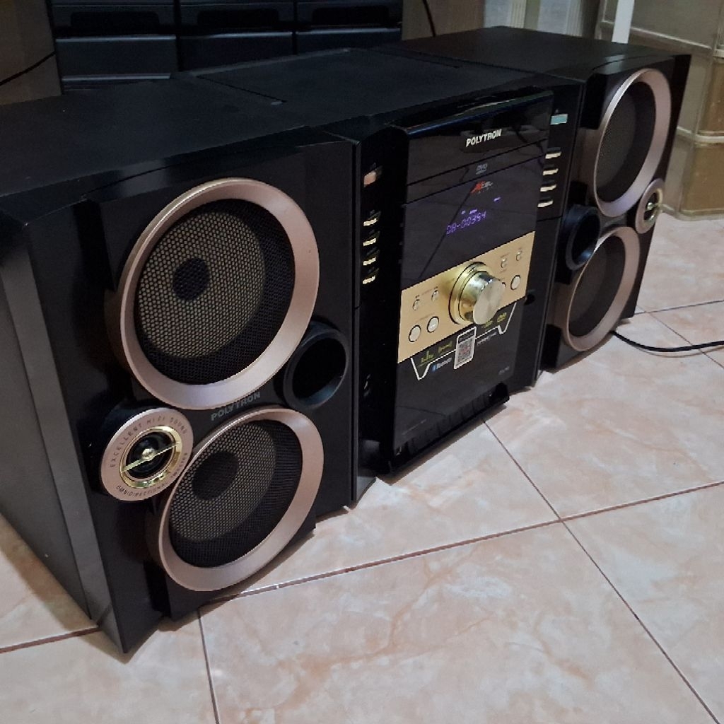 Compo Polytron Xl 2910 /BA ( Seperti Baru)