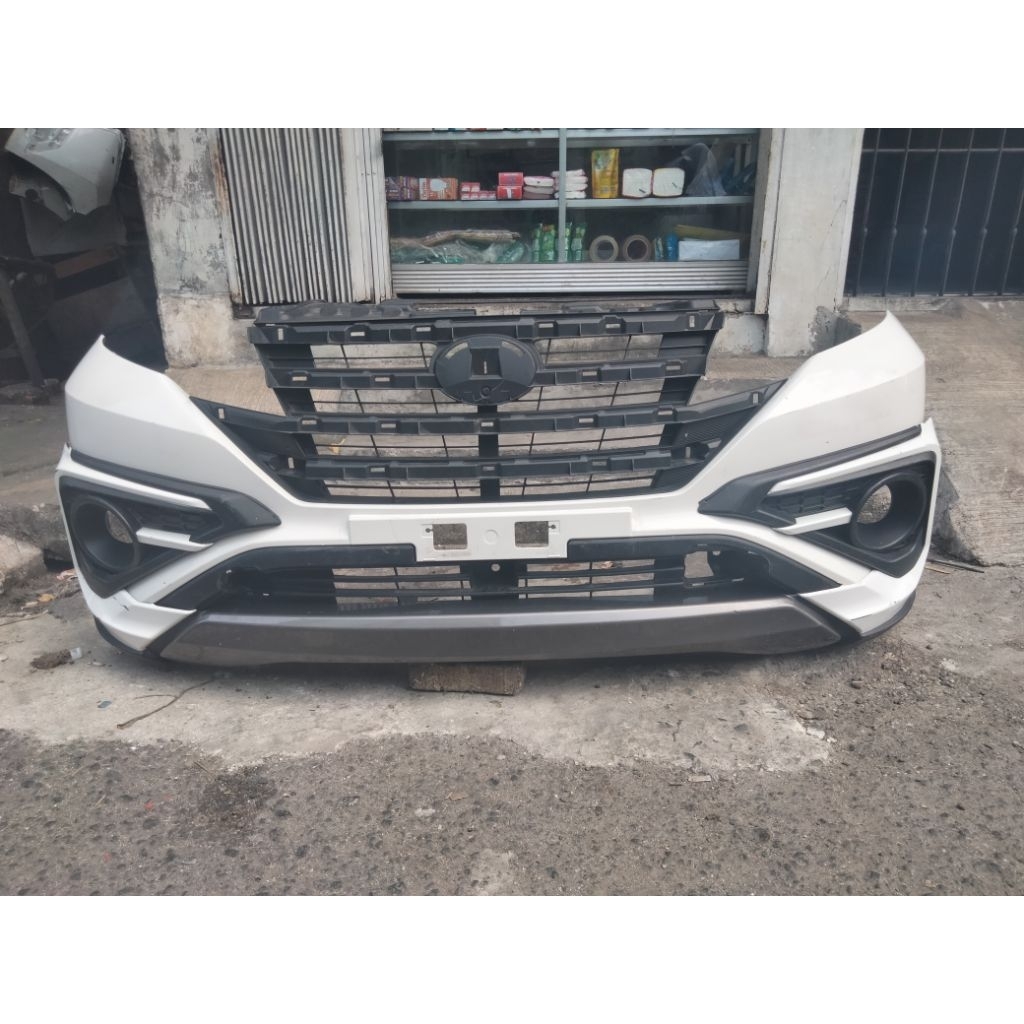 bemper depan rush GR