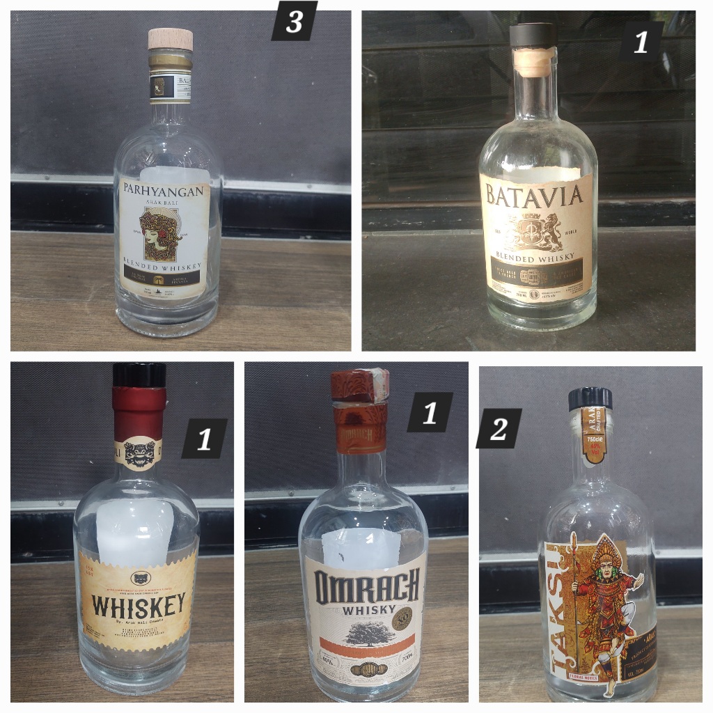 BOTOL KACA - BOTOL KACA BEKAS MINUMAN ARAK BALI WH1S''KEY TAKSU BATAVIA