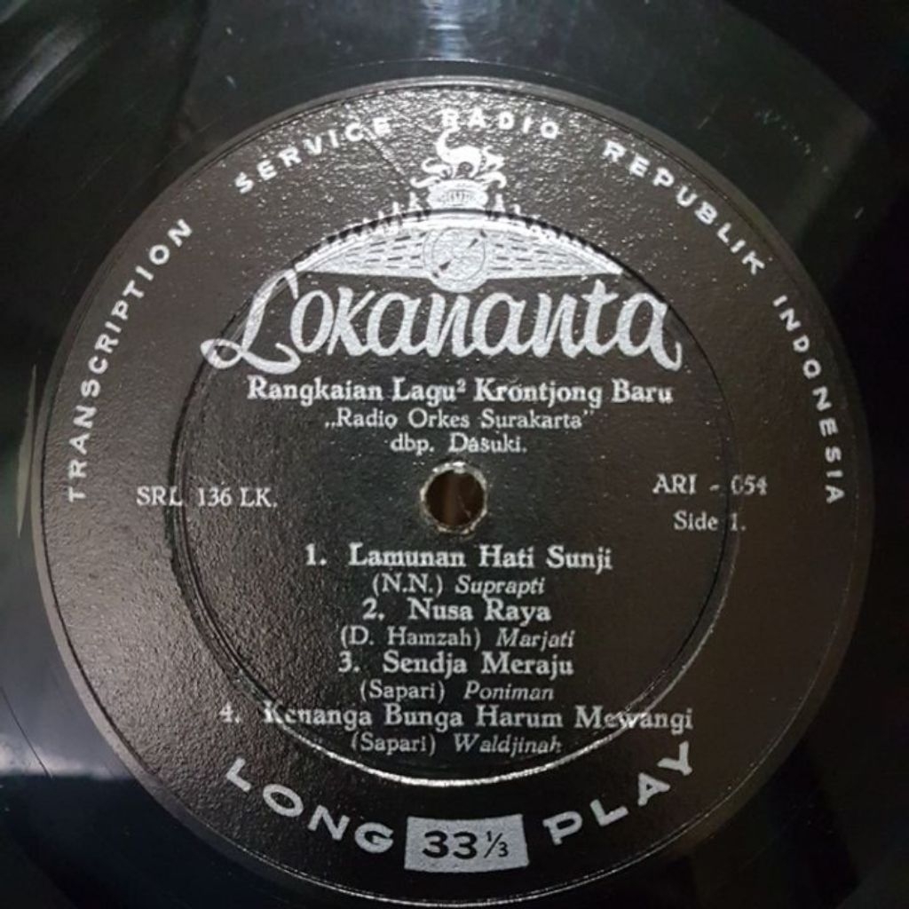 Vinyl Piringan Hitam 10 inch Lokananta - Rangkaian Lagu Lagu Krontjong Baru