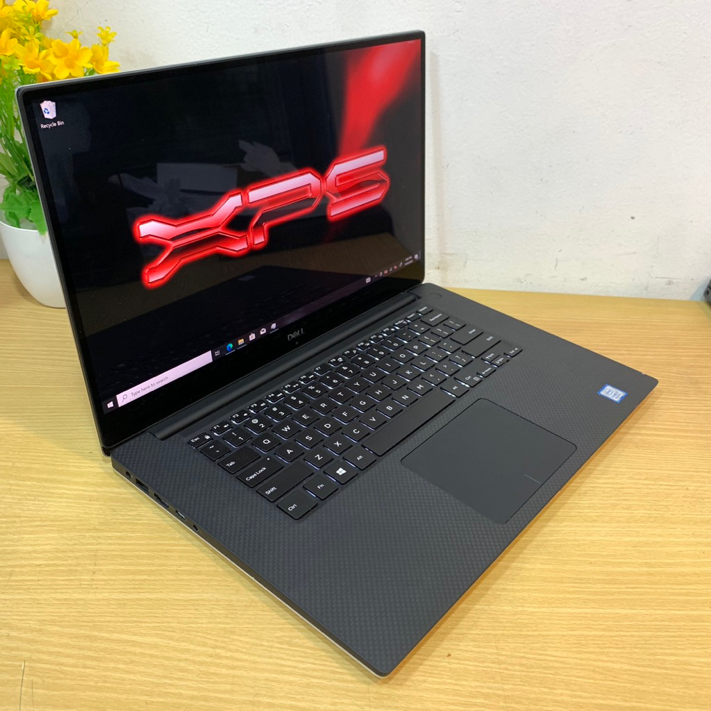 Laptop Dell XPS 15 9570 core i7 gen 8 || RAM 16gb SSD 512gb + 2Vga = Intel + Nvidia Geforce GTX