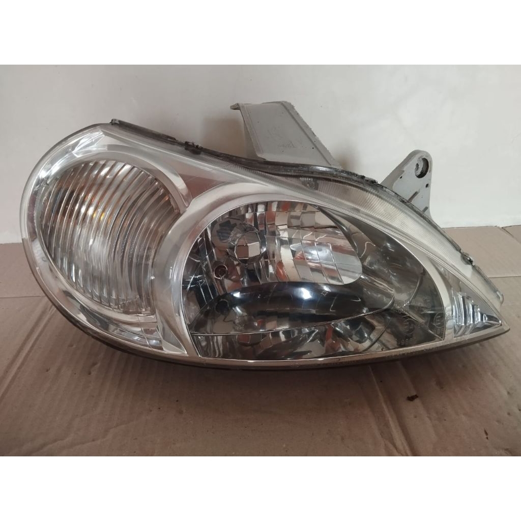 HedLamp Lampu depan KIA RIO tahun 200-2002 Bagian kanan (R) Original