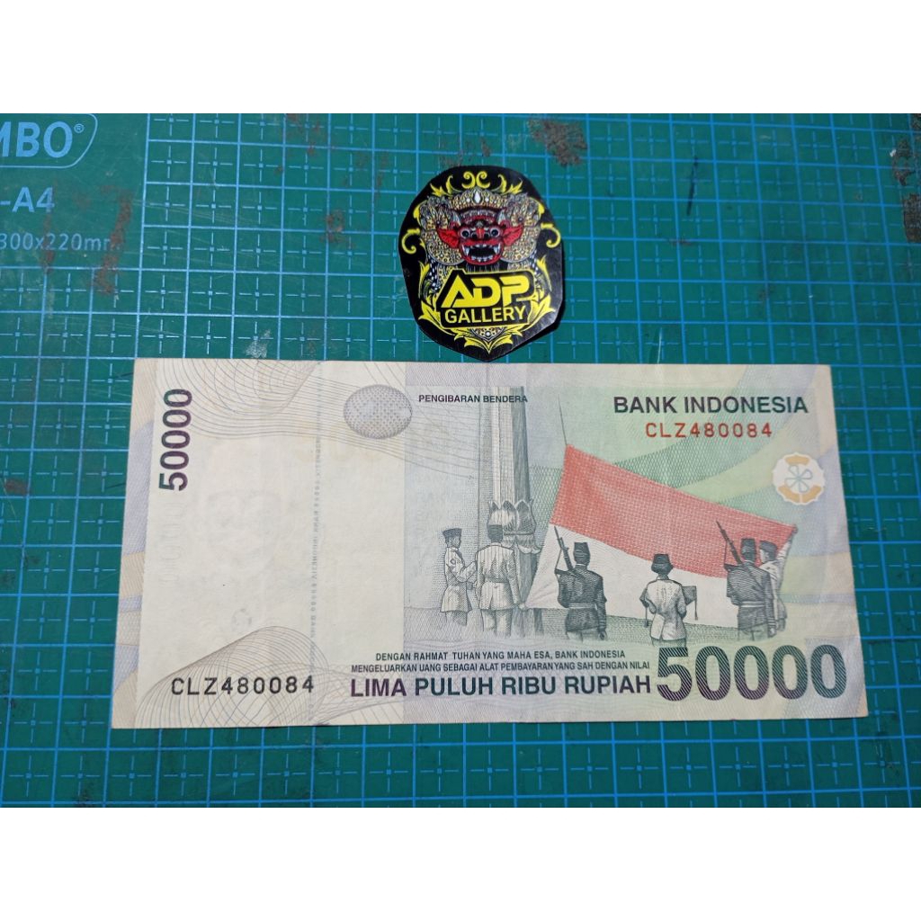No seri cantik / seri cermin CLZ 480084 Uang kuno Indonesia Asli 50000 WR Supratman tahun 1999 origi