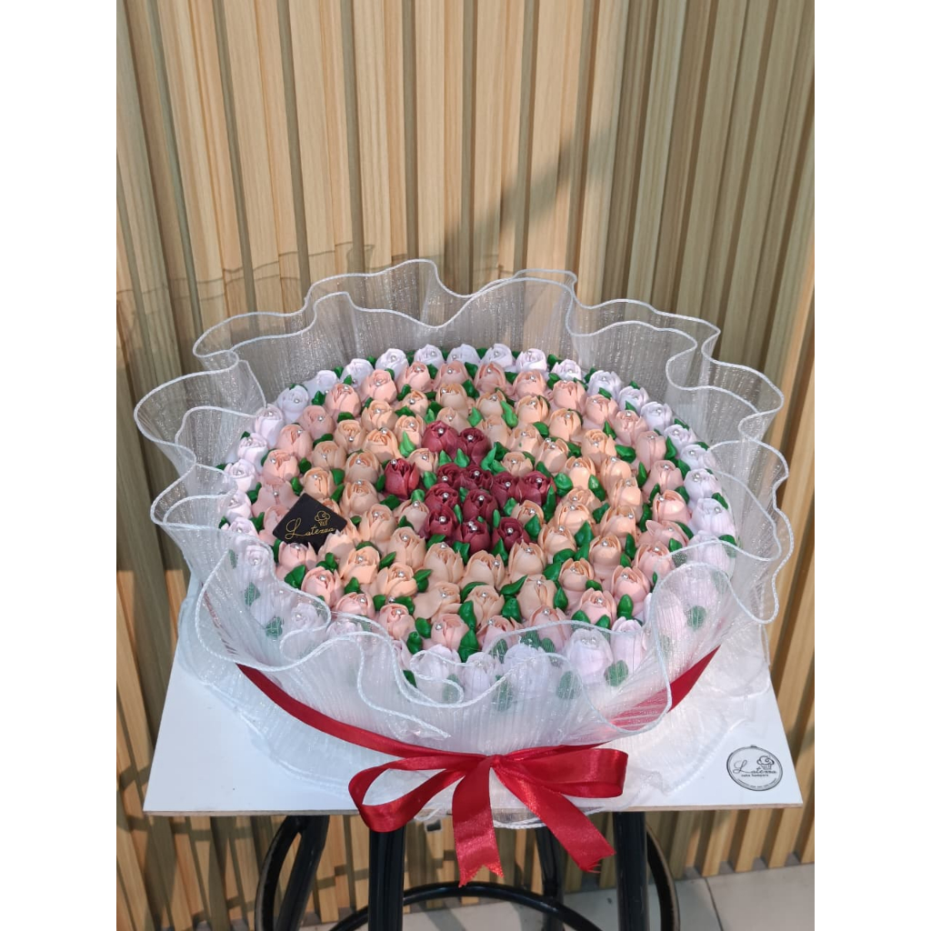 Tulip Cake Lase Kue Ulang Tahun Bunga Pink Blackforest Korean Cake Tulip Cake Flower Cake Buket Cake