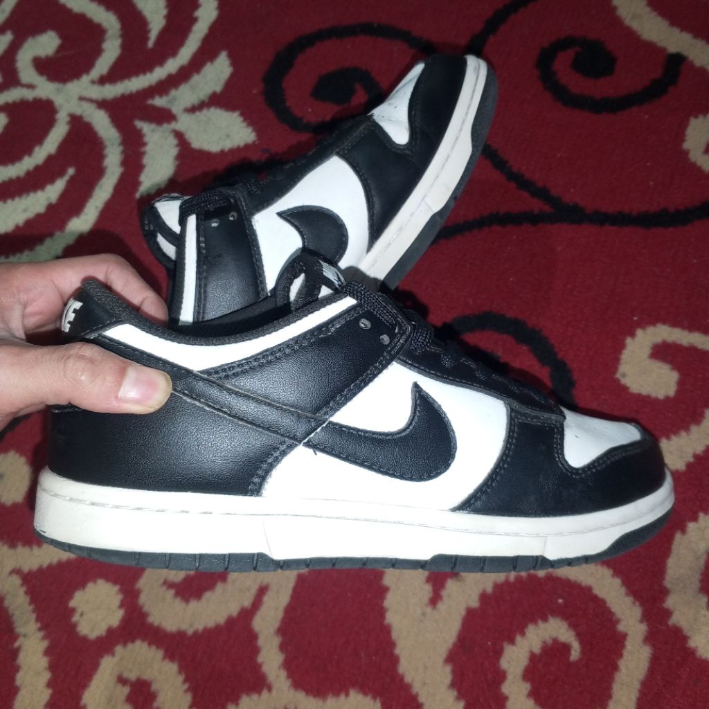 sepatu nike sb dunk low panda second