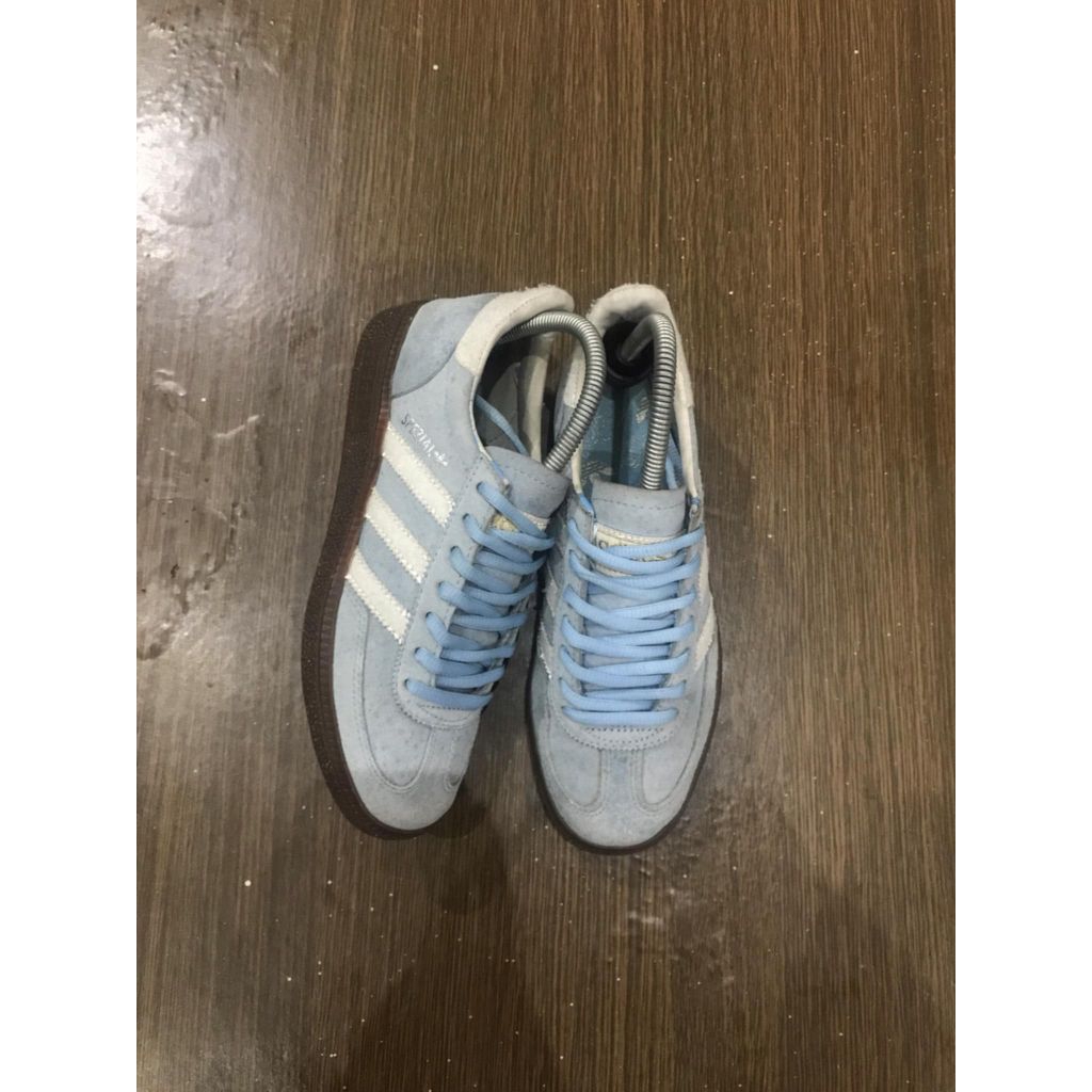 Adidas spezial ice blue