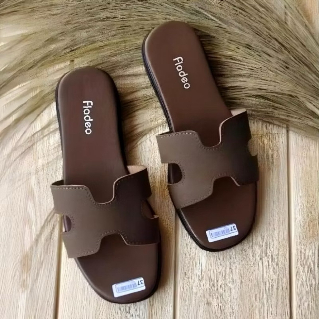 Sandal Wanita Fladeo Casual Slip On Kekinian – Nyaman & Ringan