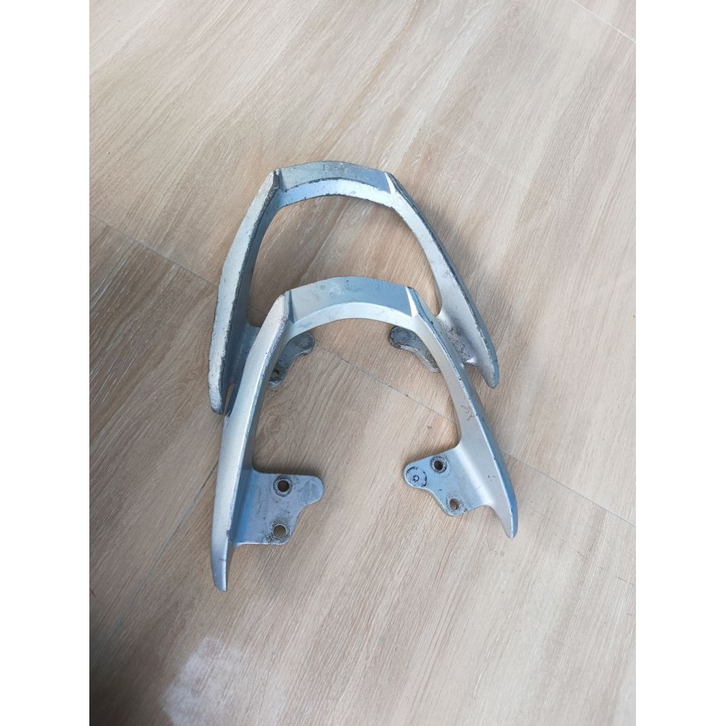 BEHEL SUPRA GTR 150 ORIGINAL BEHEL JOK PEGANGAN BELAKANG SONIC 150 SUPRA GTR 150 ORI