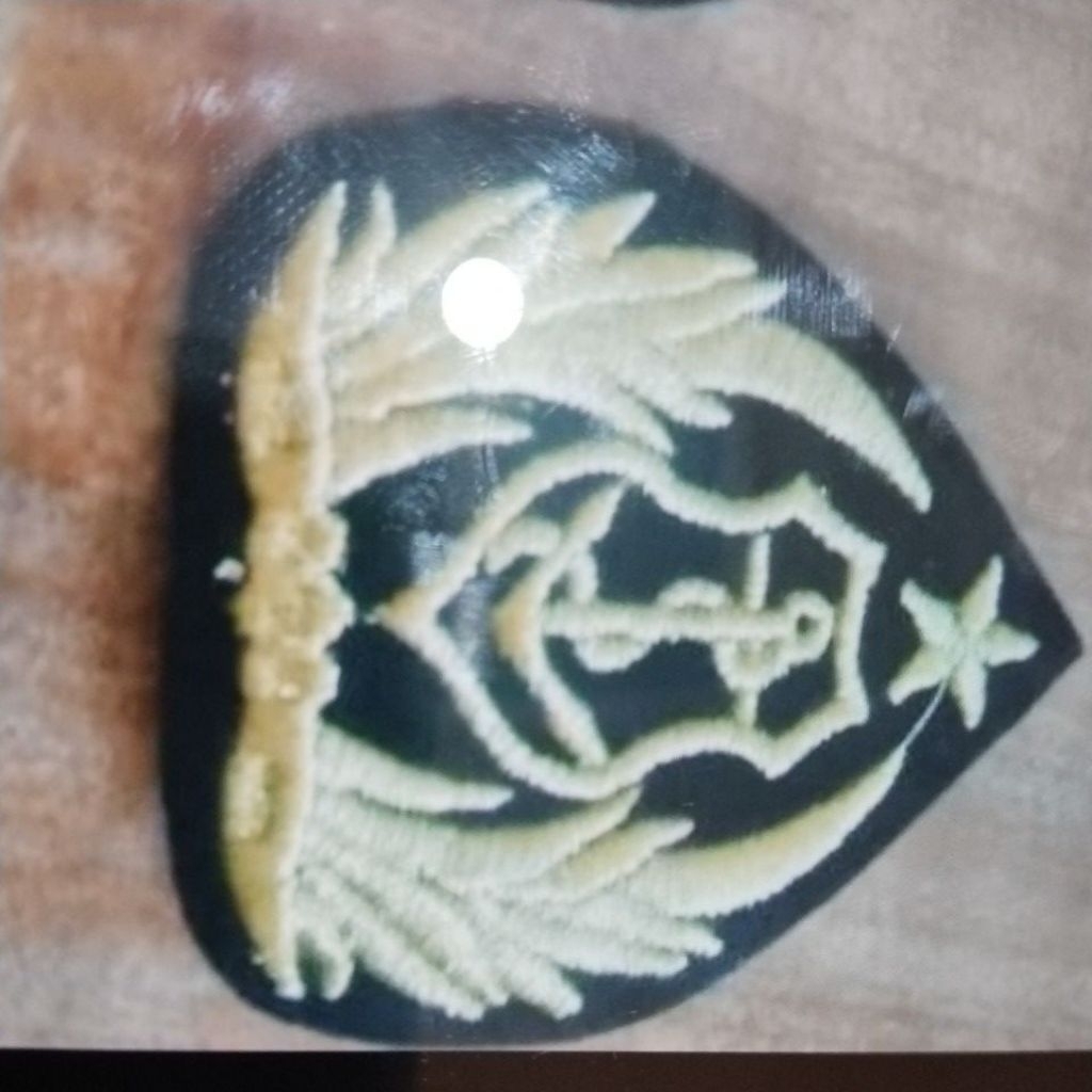 emblem topi pet pelayaran pelaut