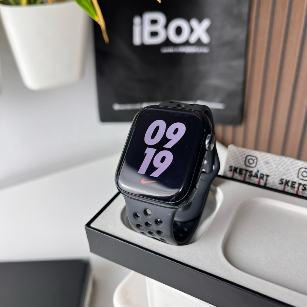 Apple Watch Series 7 45mm Nike Version Black iwatch Strap Original Nike