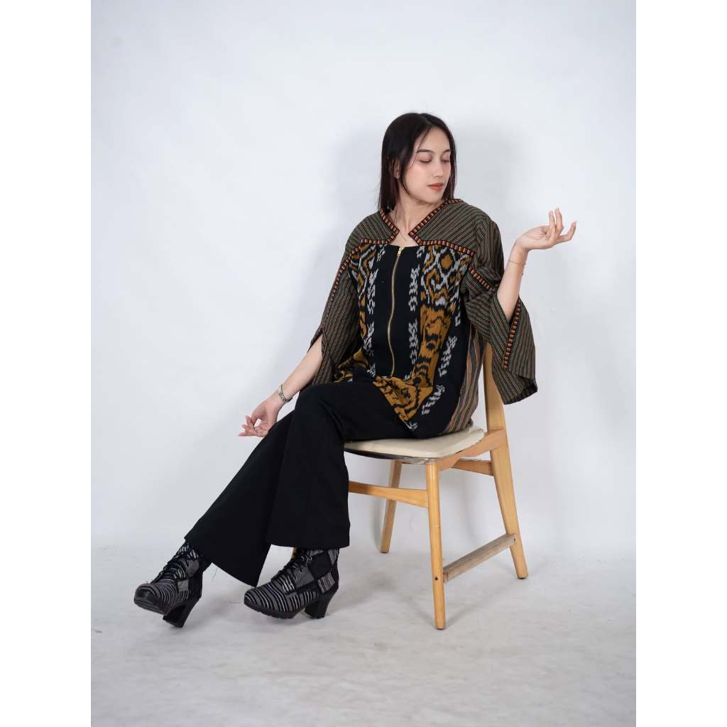 Blouse Wastra Nusantara Lengan Belah PrasojoByRani