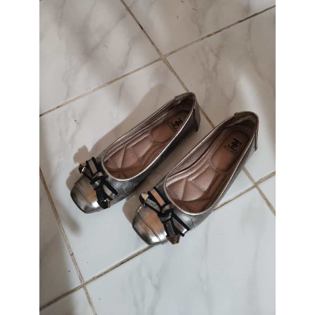 PRELOVED FLATSHOES ELLORA* UKURAN 38