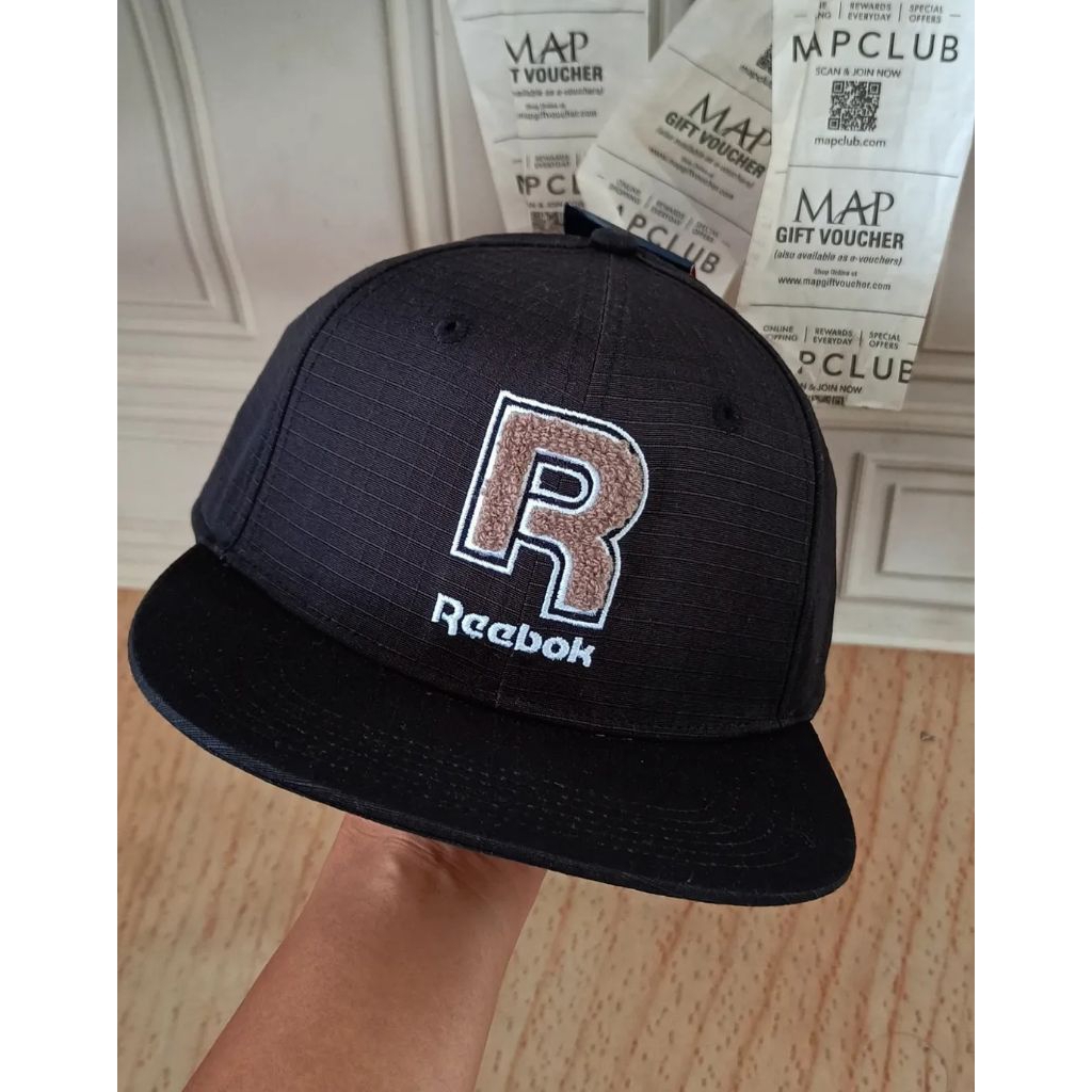 topi Reebok original