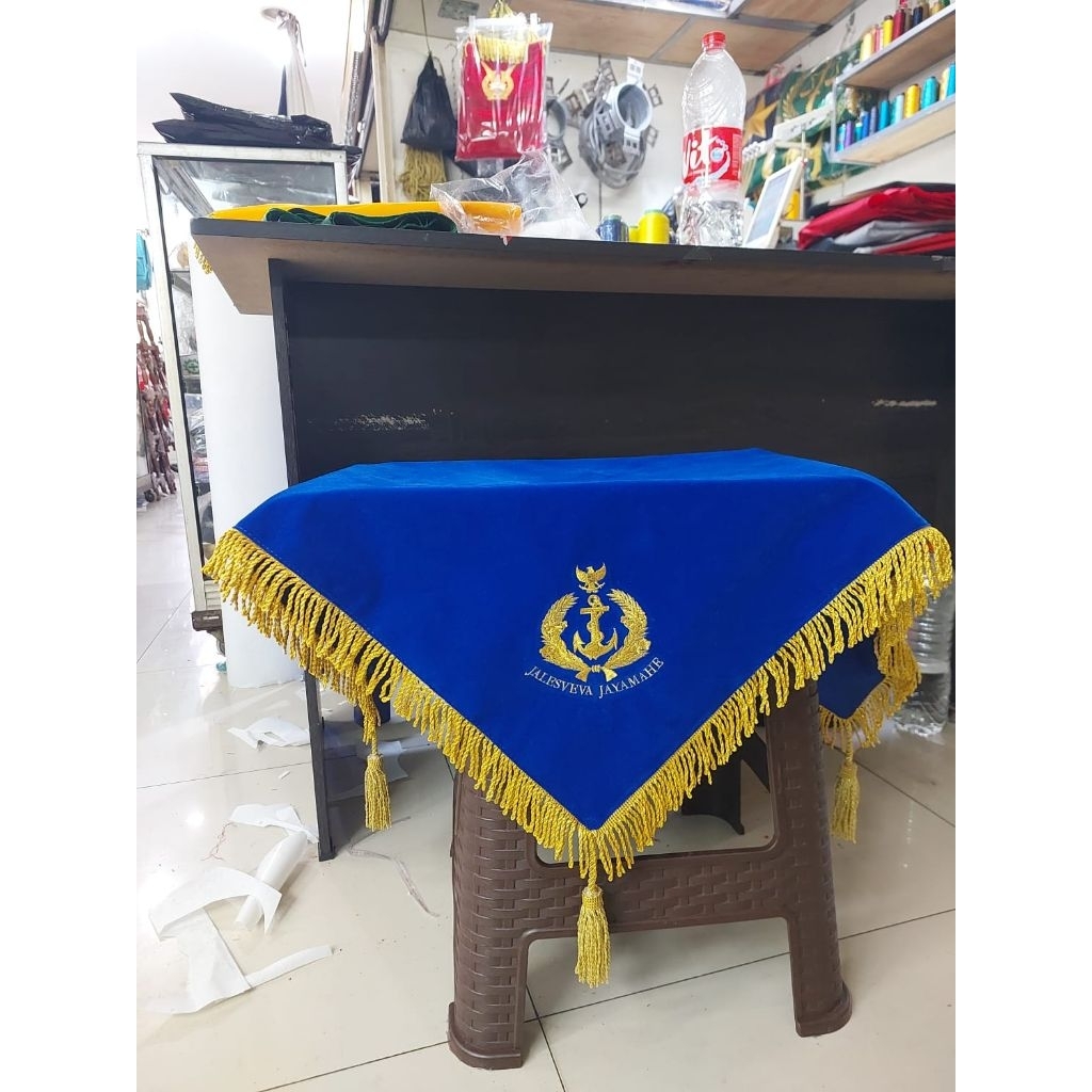 Alas Taplak Baki TNI-AL Taplak Baki TNI-AL Bahan Beludru Logo Bordir