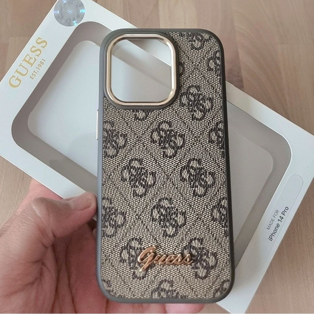 PLAYWORKS Guess Iphone 14 Pro case