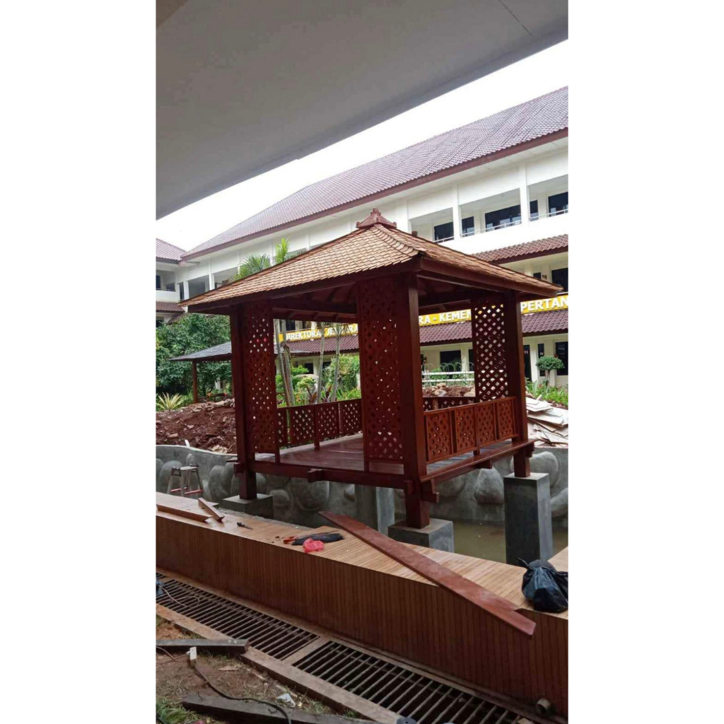 gazebo kayu minimalis | gazebo taman kayu mahoni | gazebo pargola kayu mahoni