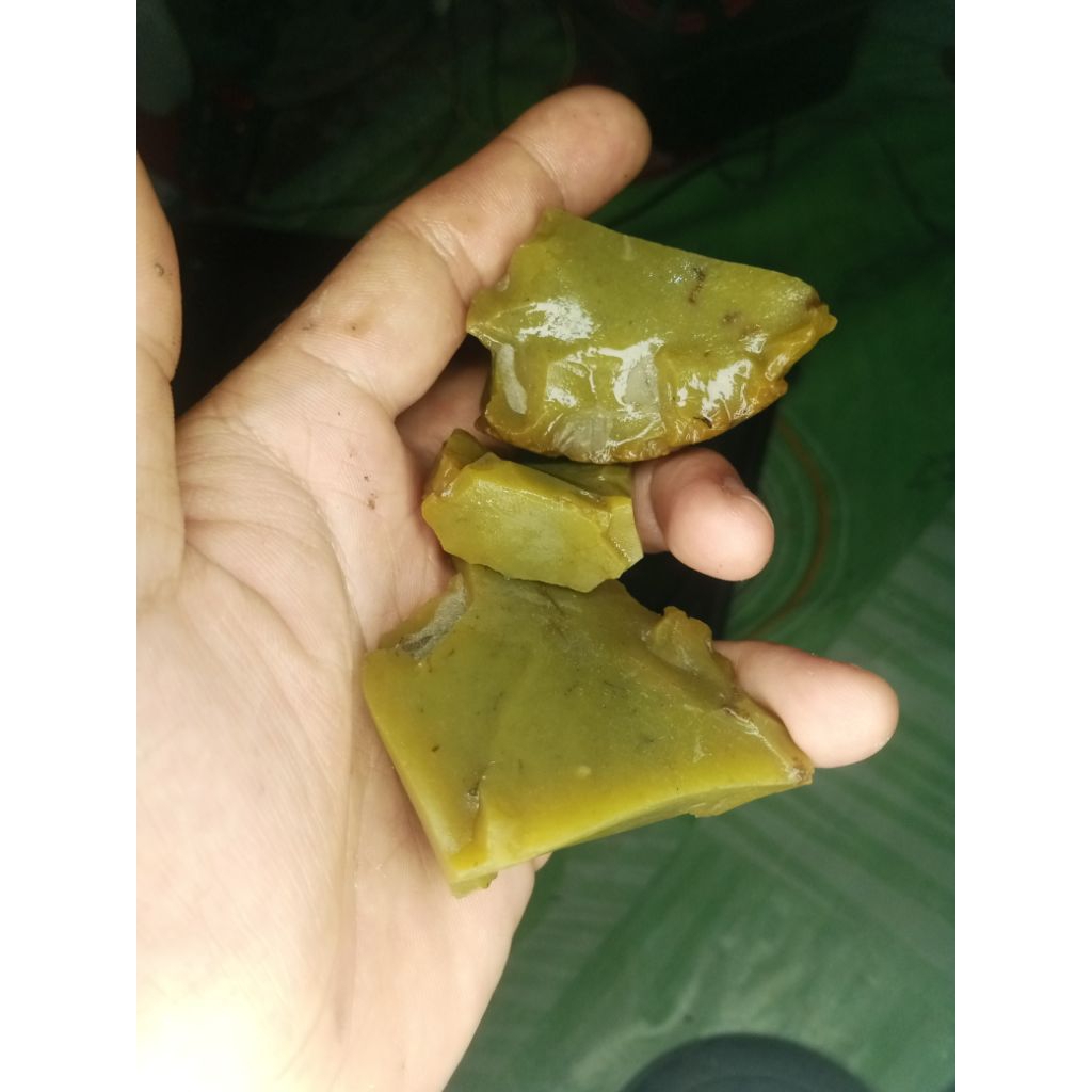 bahan batu giok sojol kristal