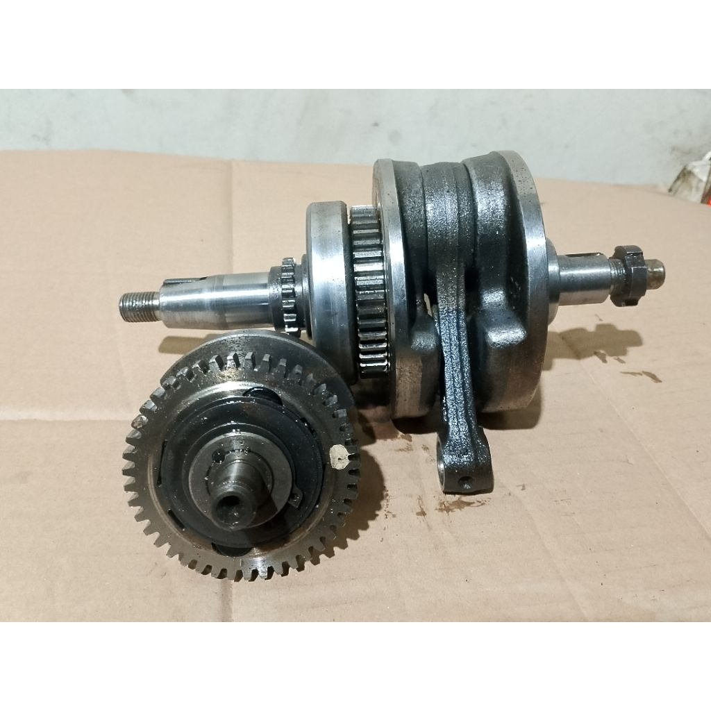 crankshaft CB150R OLD CBR150 Bandul stang seher CB150R Askruk CB150R OLD k15 kpp Askruk Balance CB15