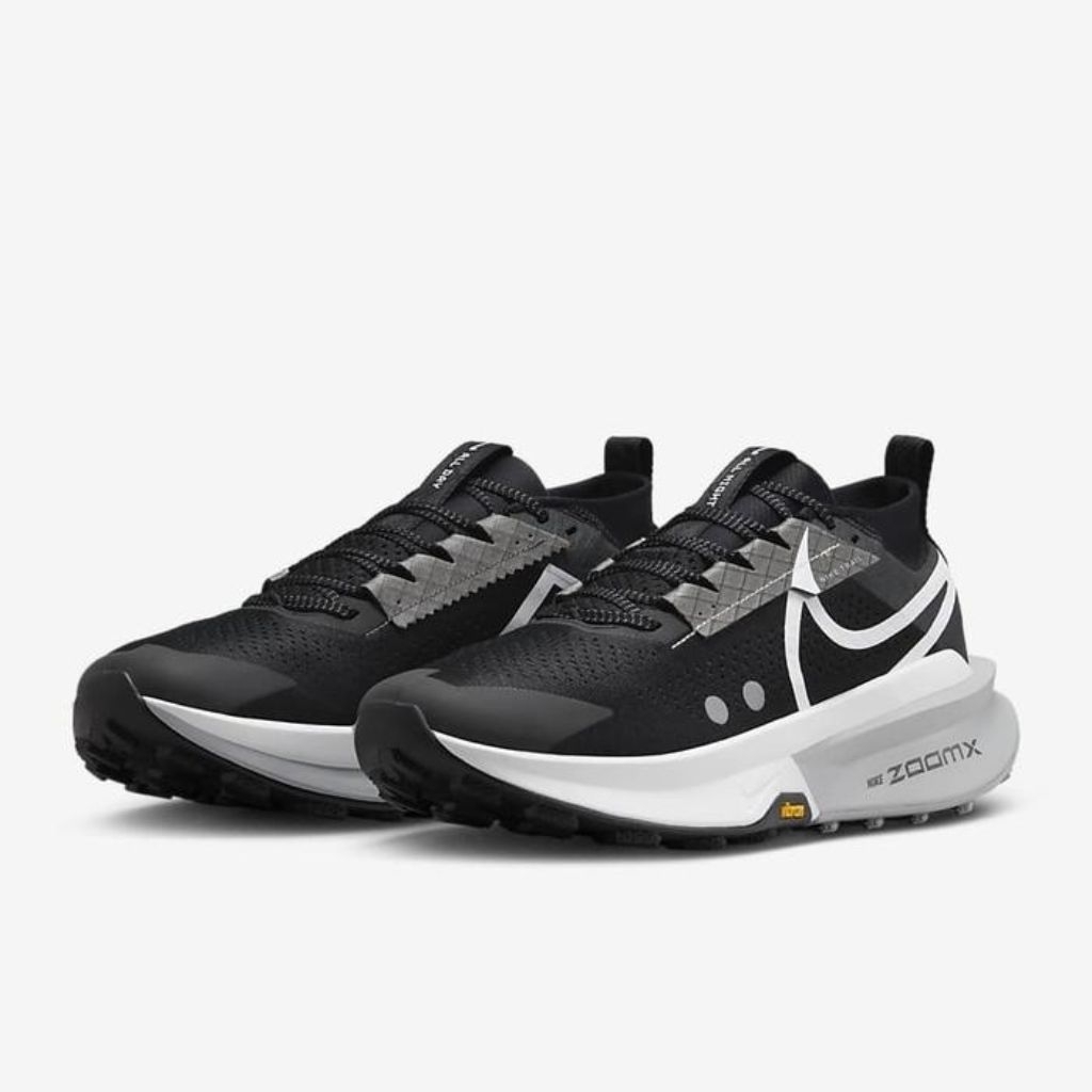 Sepatu ZoomX Zegama 2 Black/Wolf Grey/Anthracite/White