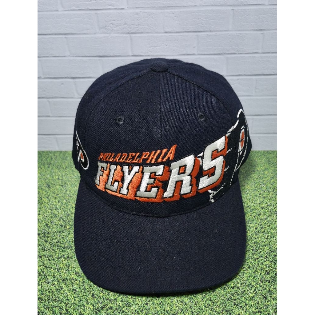 VINTAGE SPORT SPECIALTIES  SNAPBACK