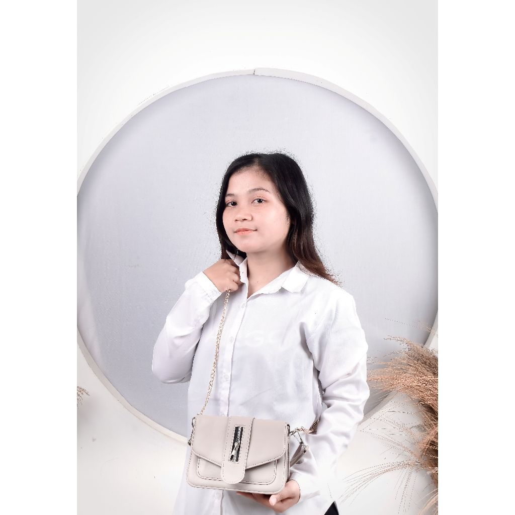 Tas salempang rantai wanita model kekinian