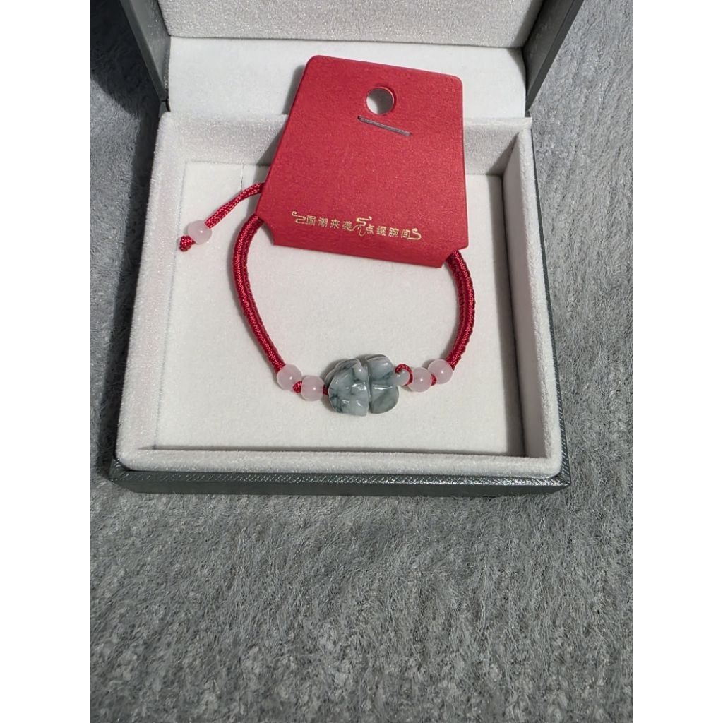 gelang giok naga tali merah