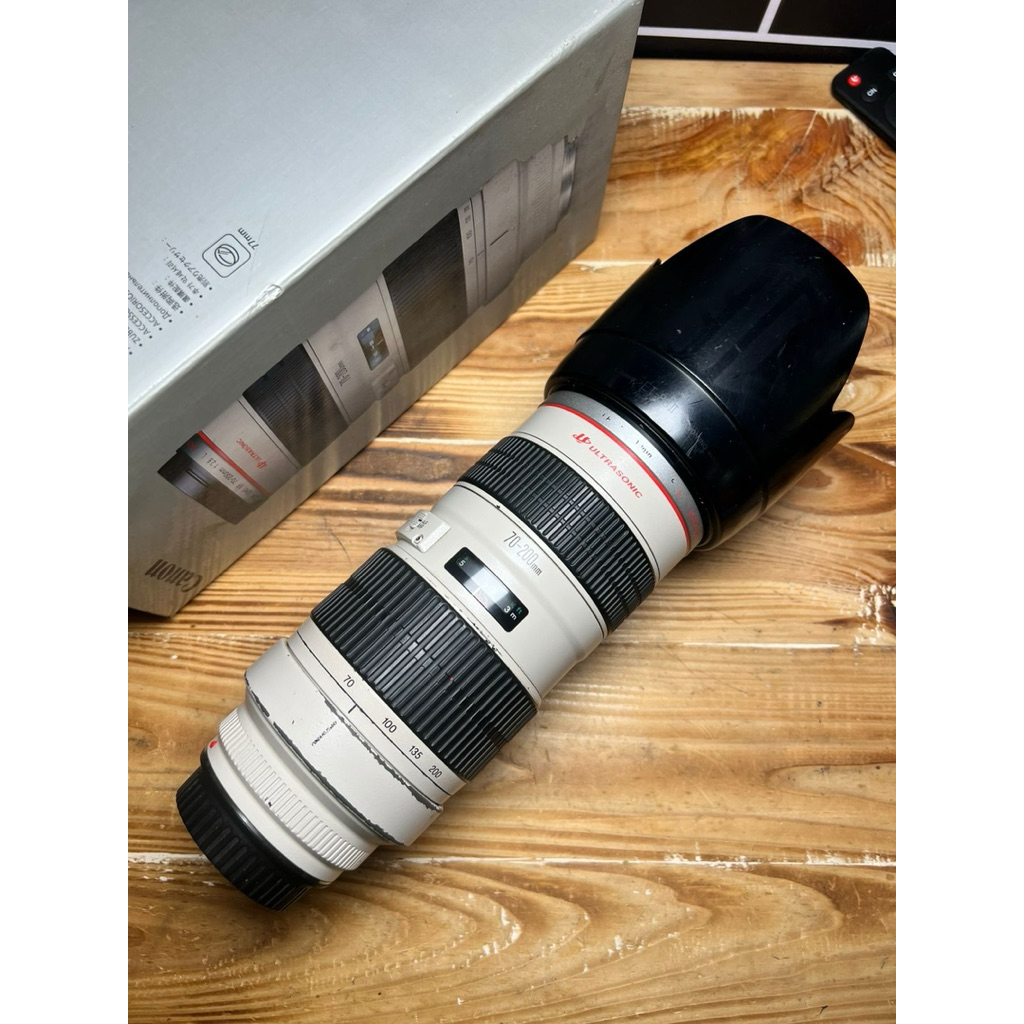 canon 70-200mm f2.8 non is 70-200 f2.8