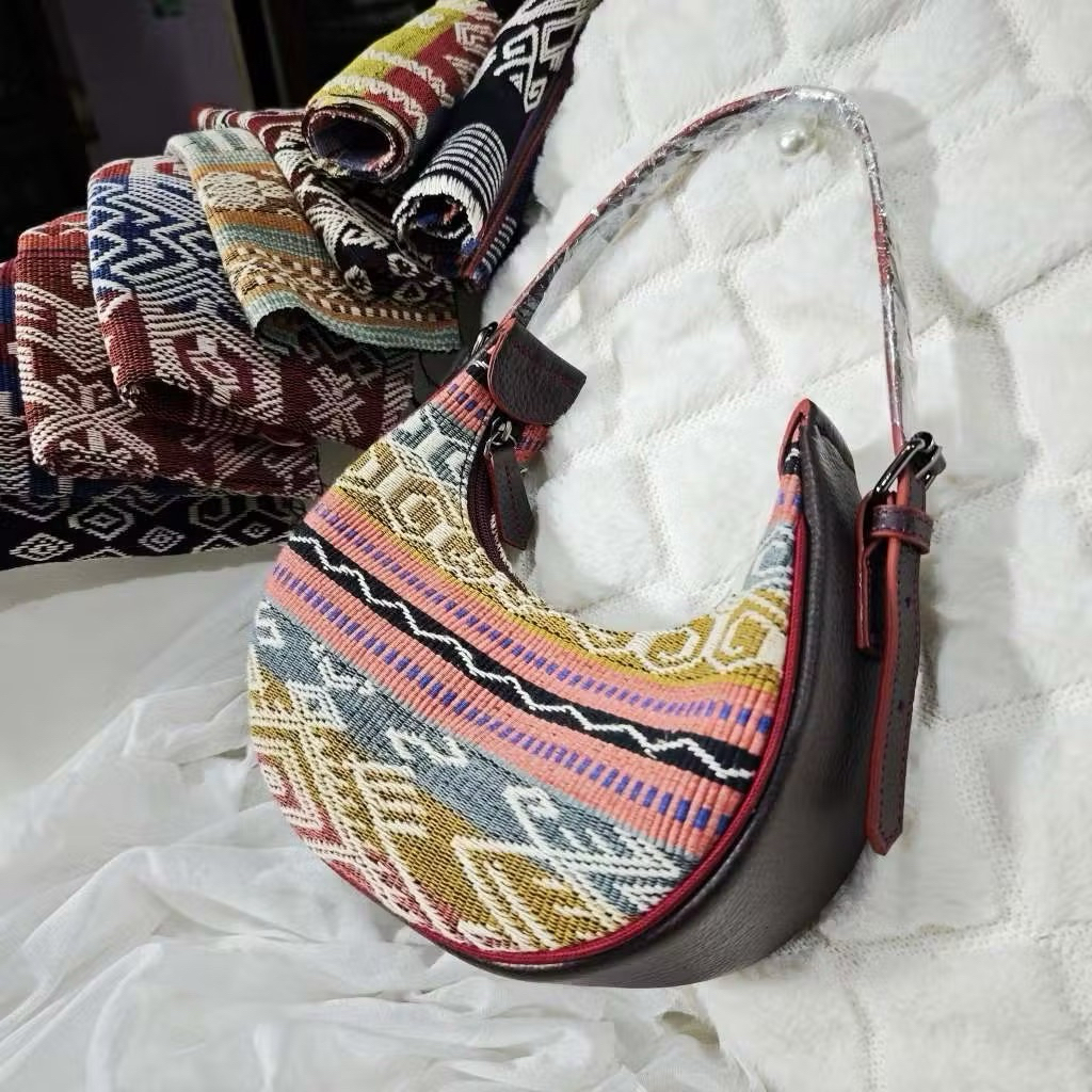 Tas Tenun NTT Mix kulit sapi asli