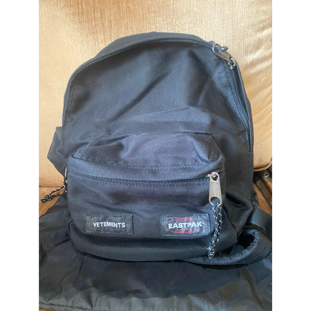 eastpak vetements backpack size small