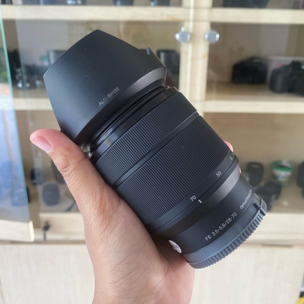 LENSA SONY FE 28-70mm