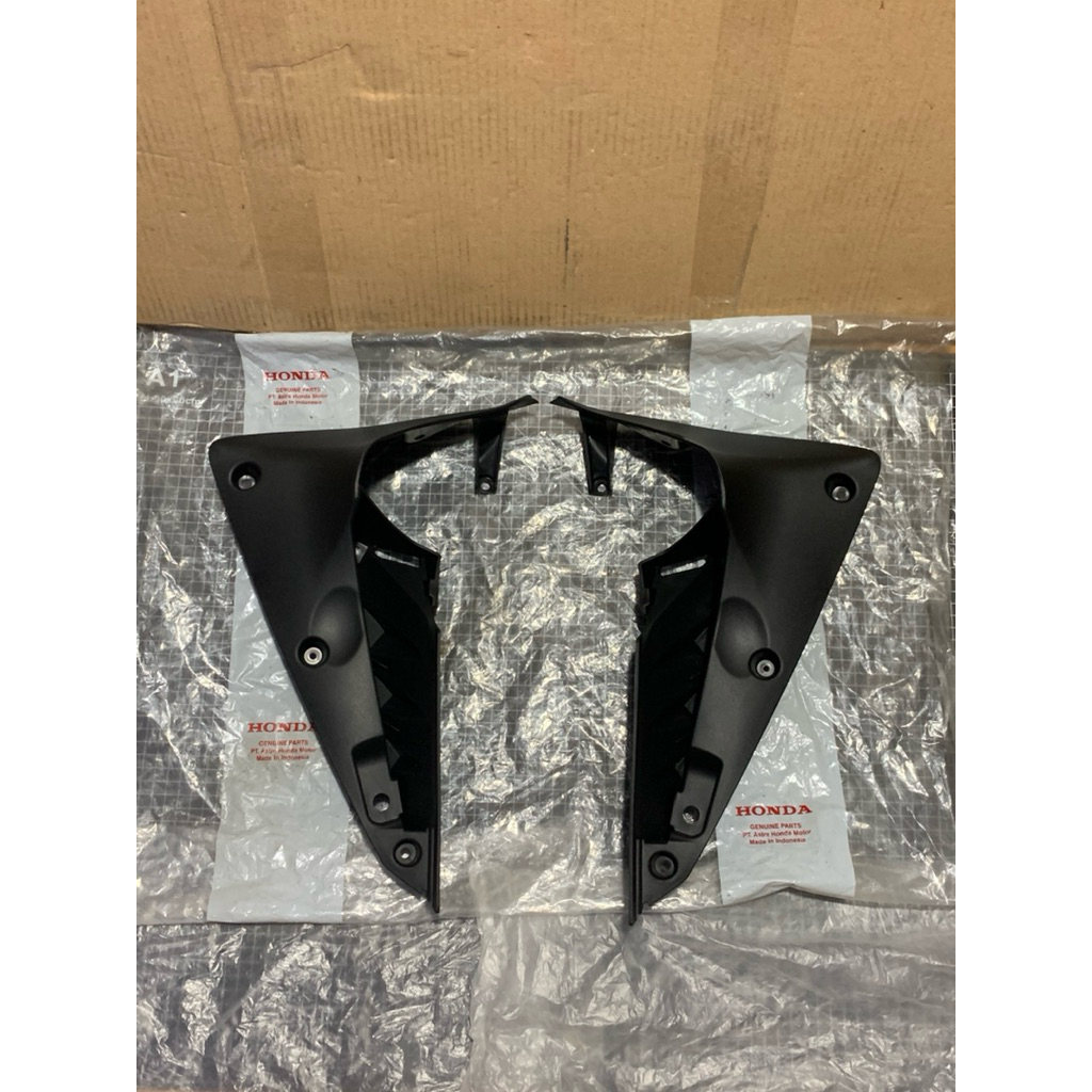 shroud cover sayap tangki honda megapro mega pro mono karbu carbu original AHM Honda 50280 50285-KSP