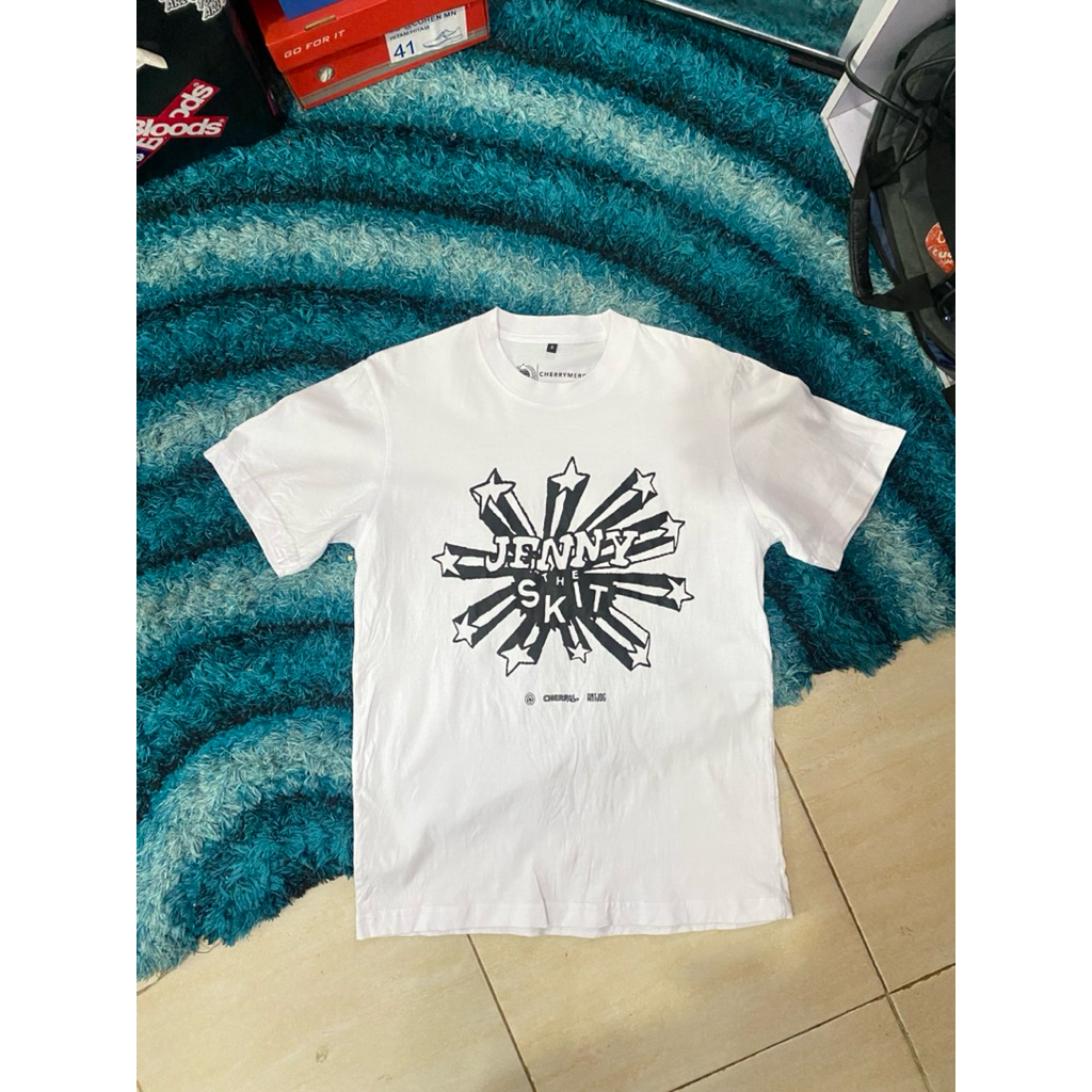 OFFICIAL MERCHANDISE JENNY X THE SKIT