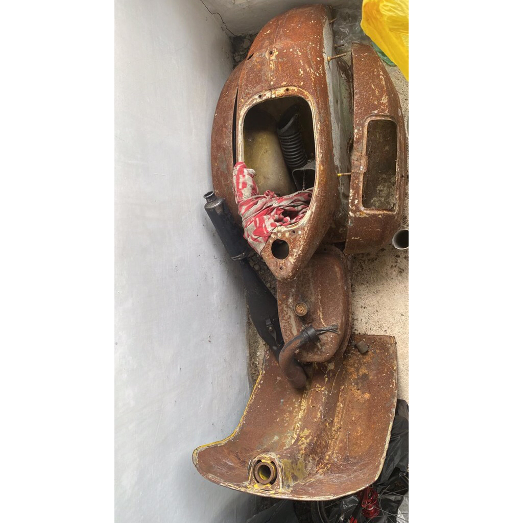 body vespa sprint 1976