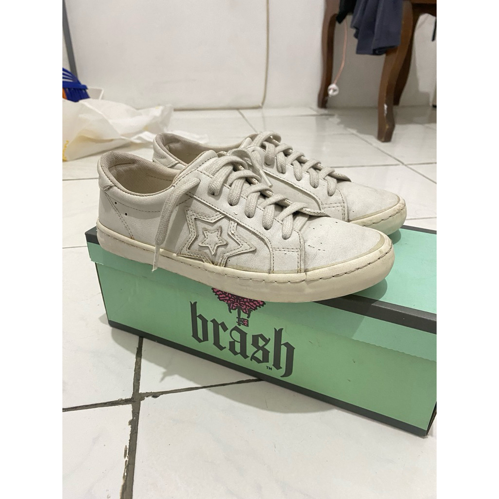 [PRELOVED] Brash White Shoes