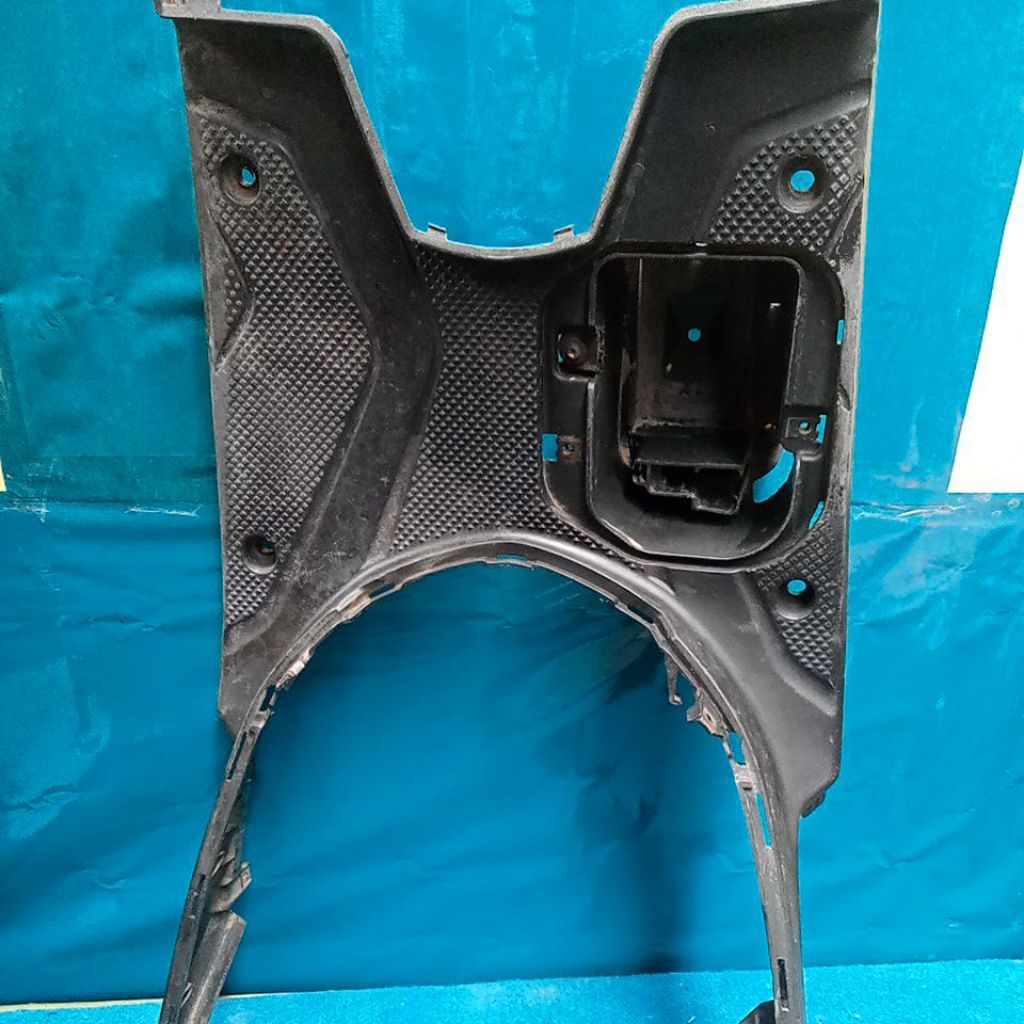 Dek bawah pijakan kaki beat fi 2014 original