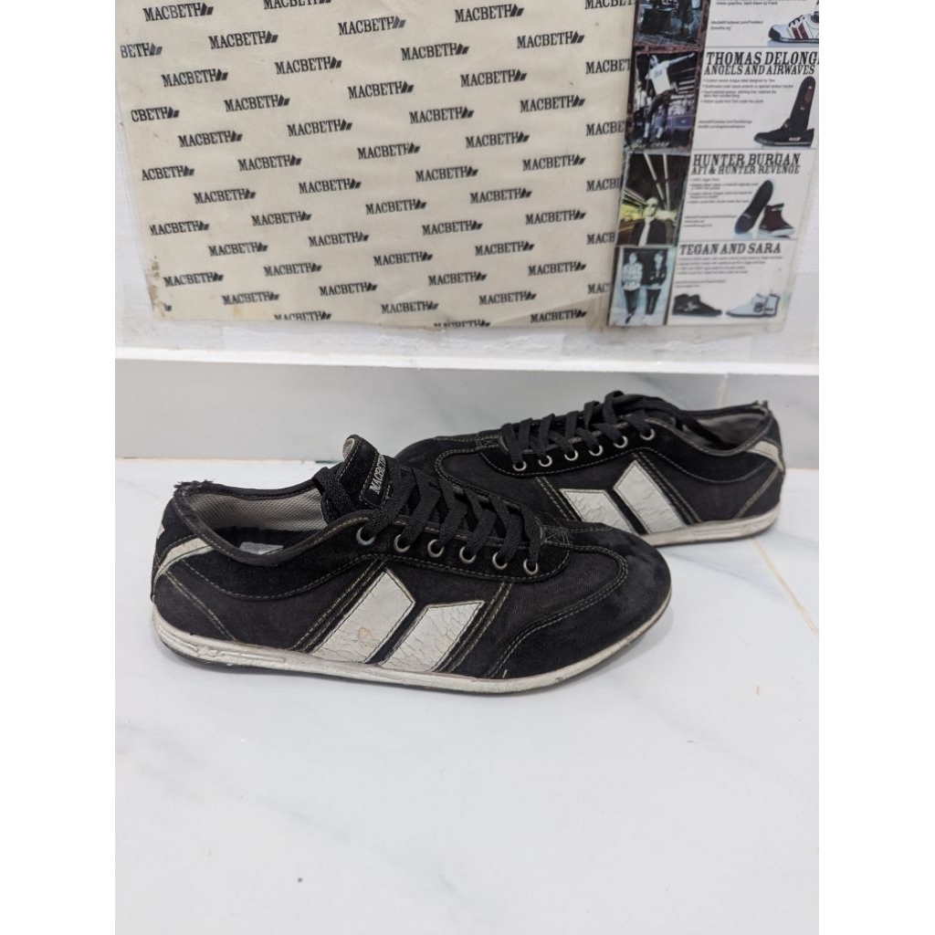 Macbeth Brighton Black White (41)