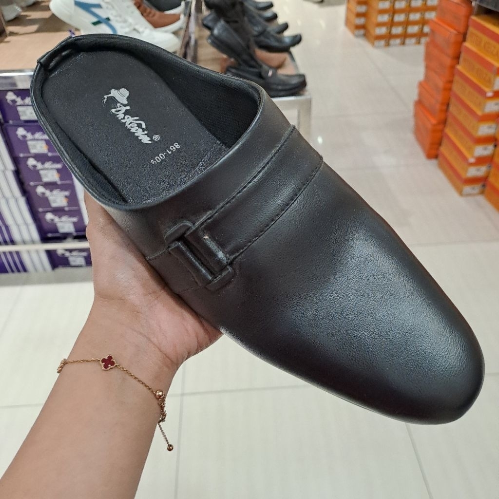 Bustong pria dr.kevin by matahari