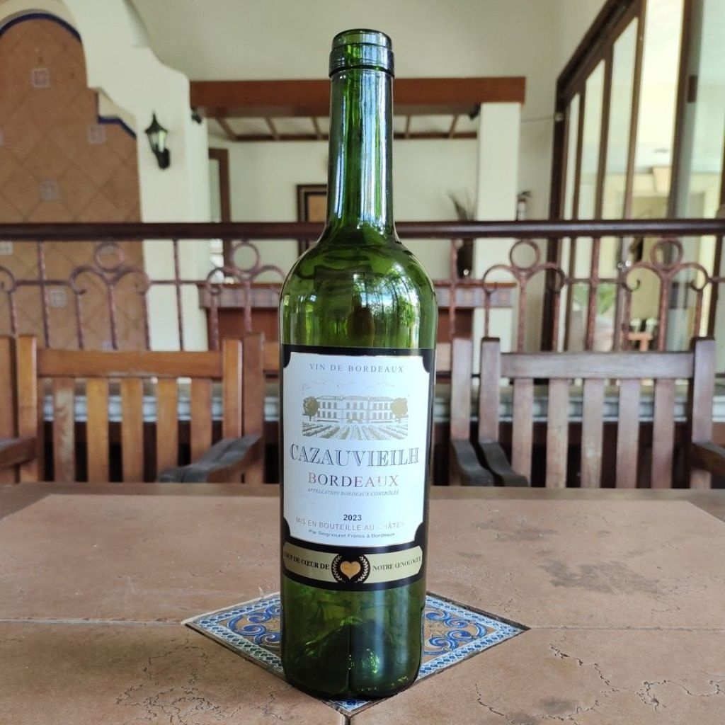 Botol bekas minuman impor