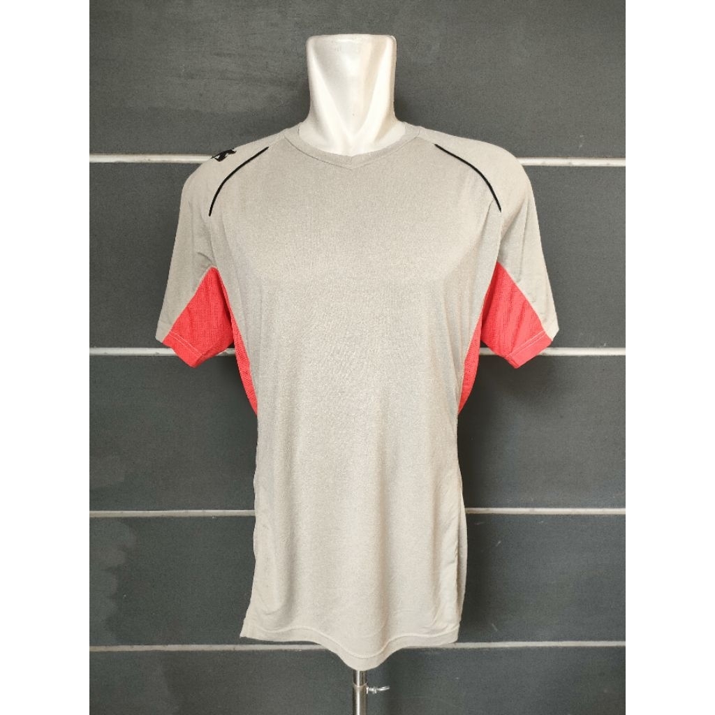 T-shirt Kaos olahraga Descente abu merah L