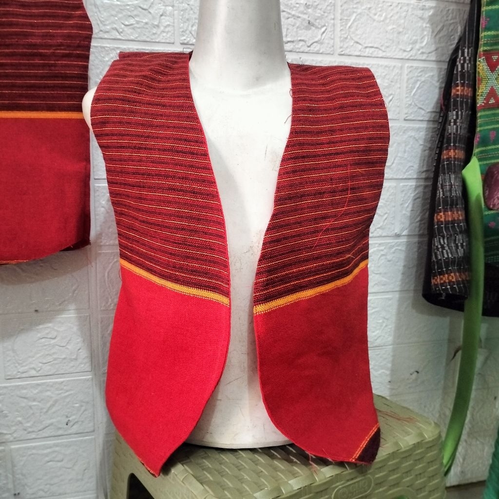 rompi ulos Batak anak usia 3, rompi ulos anak , ulos ragihotang merah, rompi anak