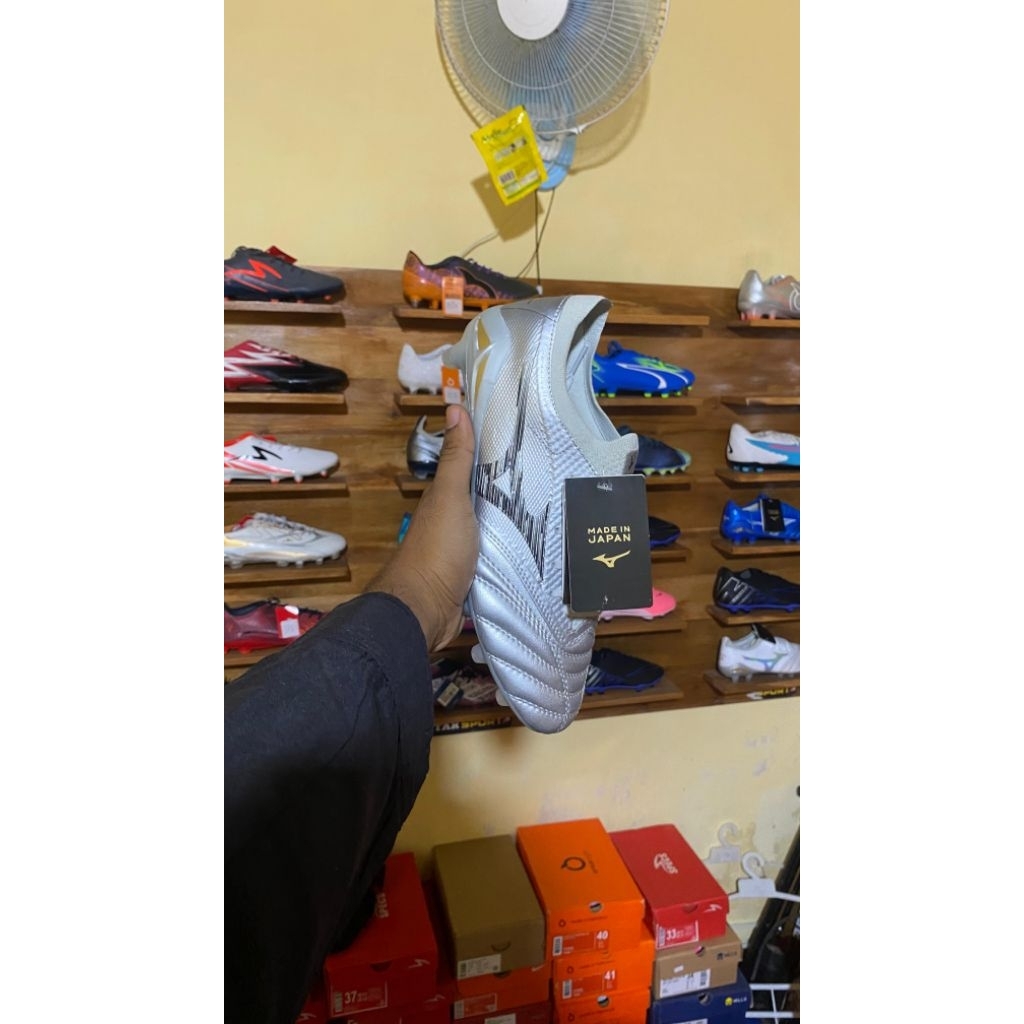 SEPATU BOLA MIZUNO MORELIA NEO FG