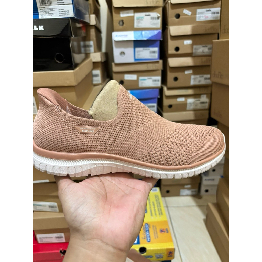 Sepatu Skechers Active Virtue Women Warna Clay