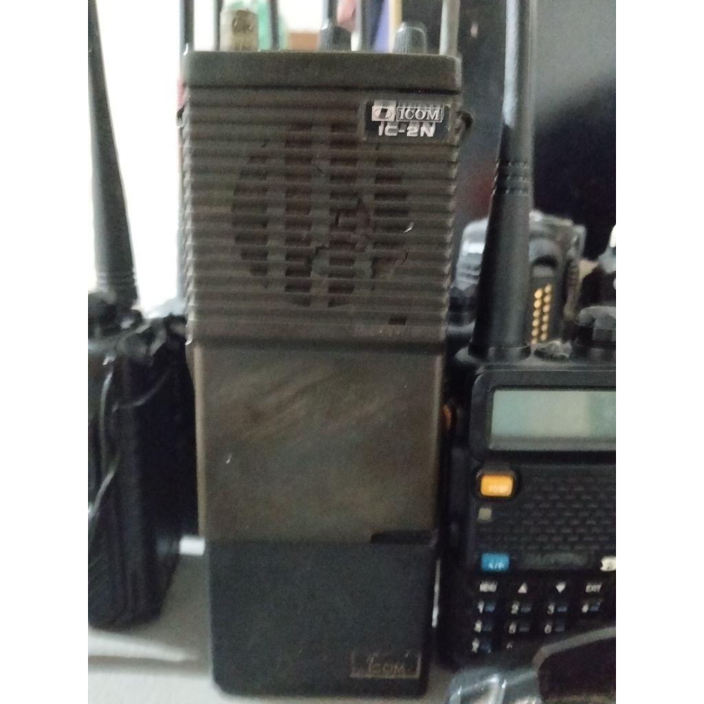 HT Icom IC-2N off HT Jadoel Jadul