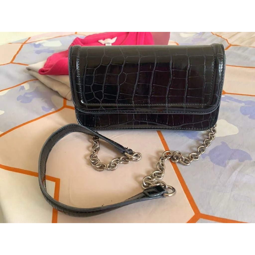 Preloved Tas stradivarius